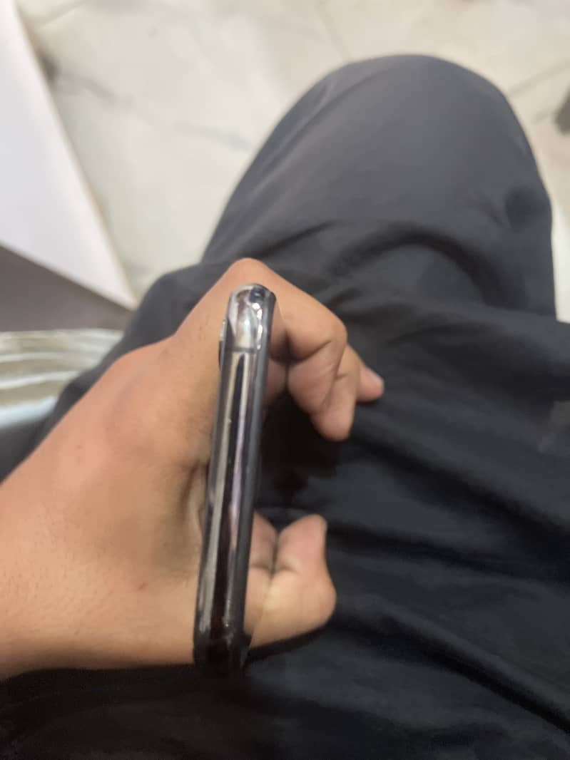 Apple iPhone XS 2