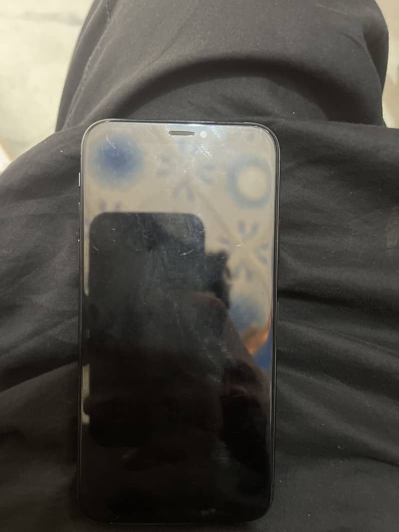 Apple iPhone XS 3