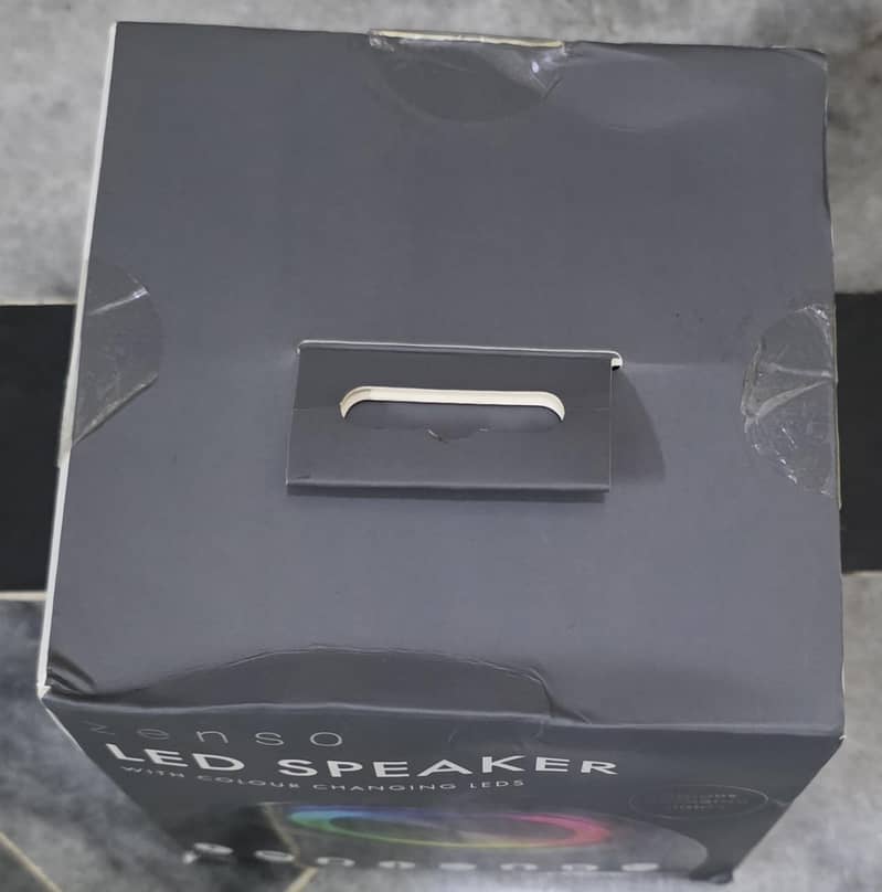 Zenso LED Speaker 1