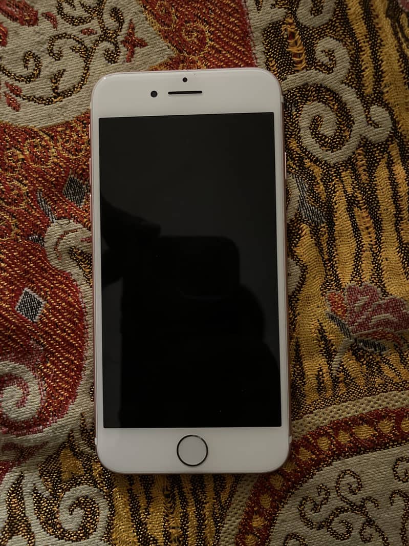 Apple iPhone 7 1