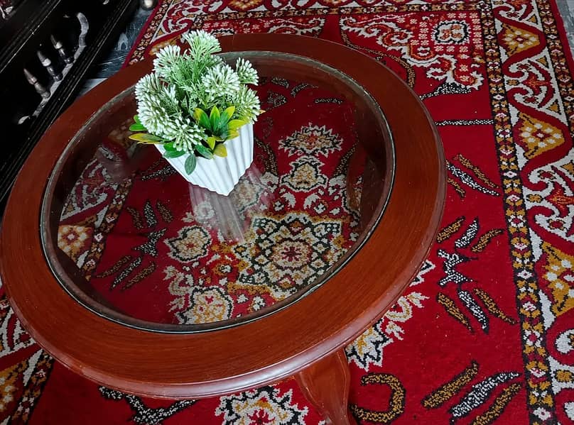 Charis table and dewan 0