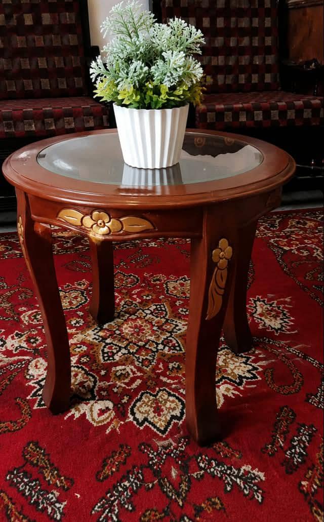 Charis table and dewan 3