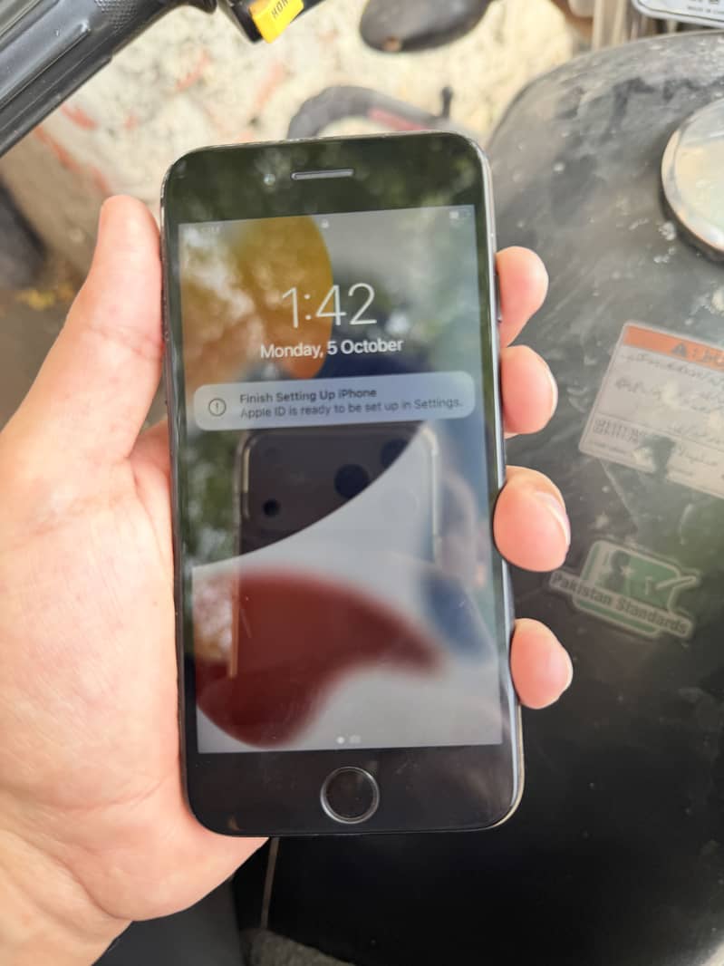 Apple iPhone 7 4
