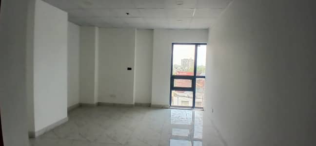 Exceptional Spaces Available Office 300 Square Feet For Rent In Main Boulevard Gulberg!
