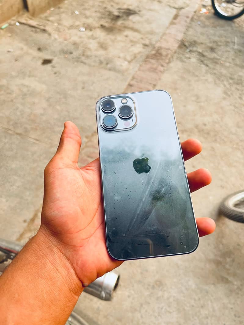 iPhone 13 Pro Max FU 0