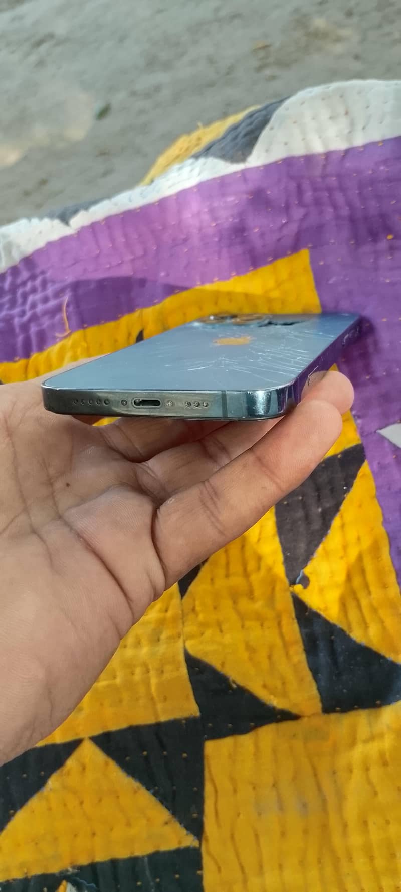 Apple iPhone 12 Pro 4