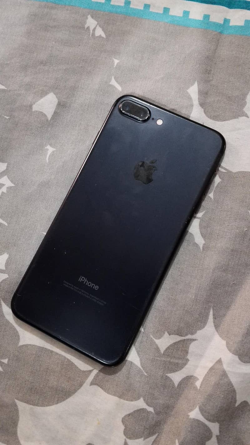 Apple iPhone 7 plus 2