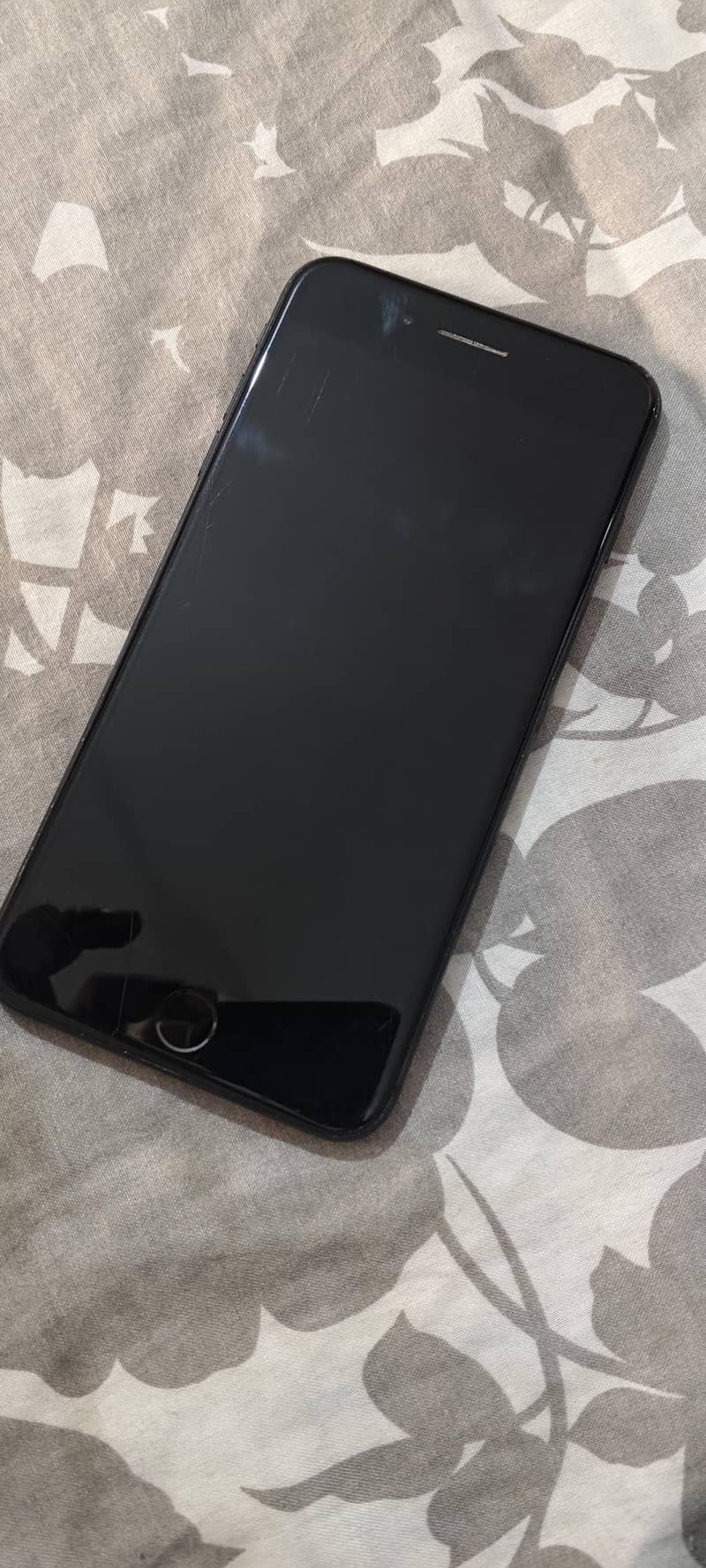 Apple iPhone 7 plus 3