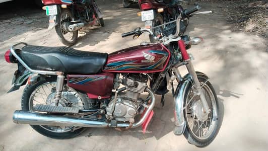 Honda CG 125 2017 Model – Good Condition – Genuine Bike For Sale