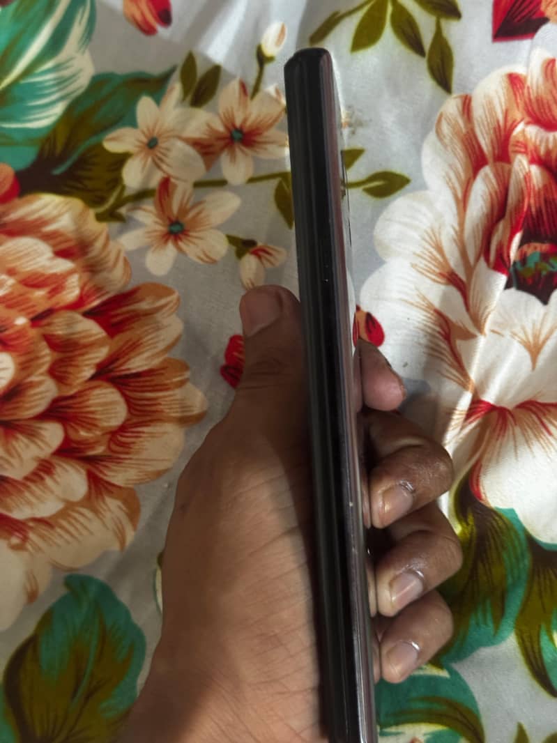 Samsung Mobile Note 9 5