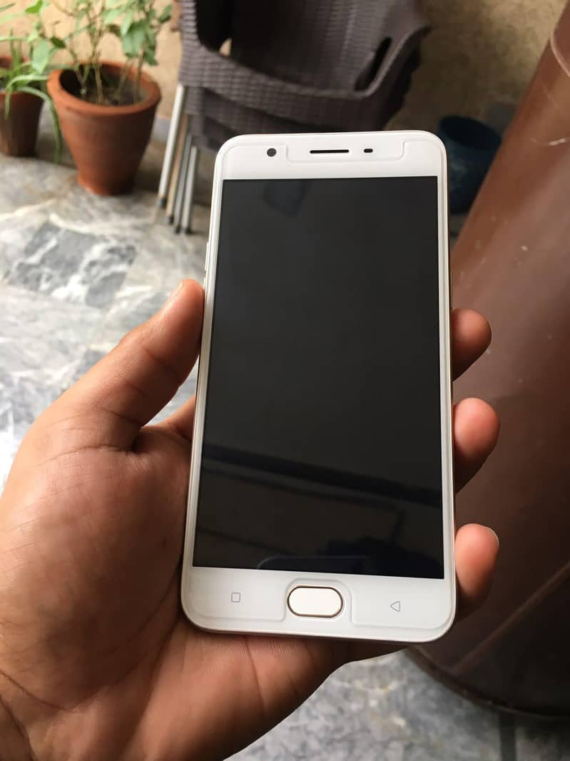 OPPO A57 4