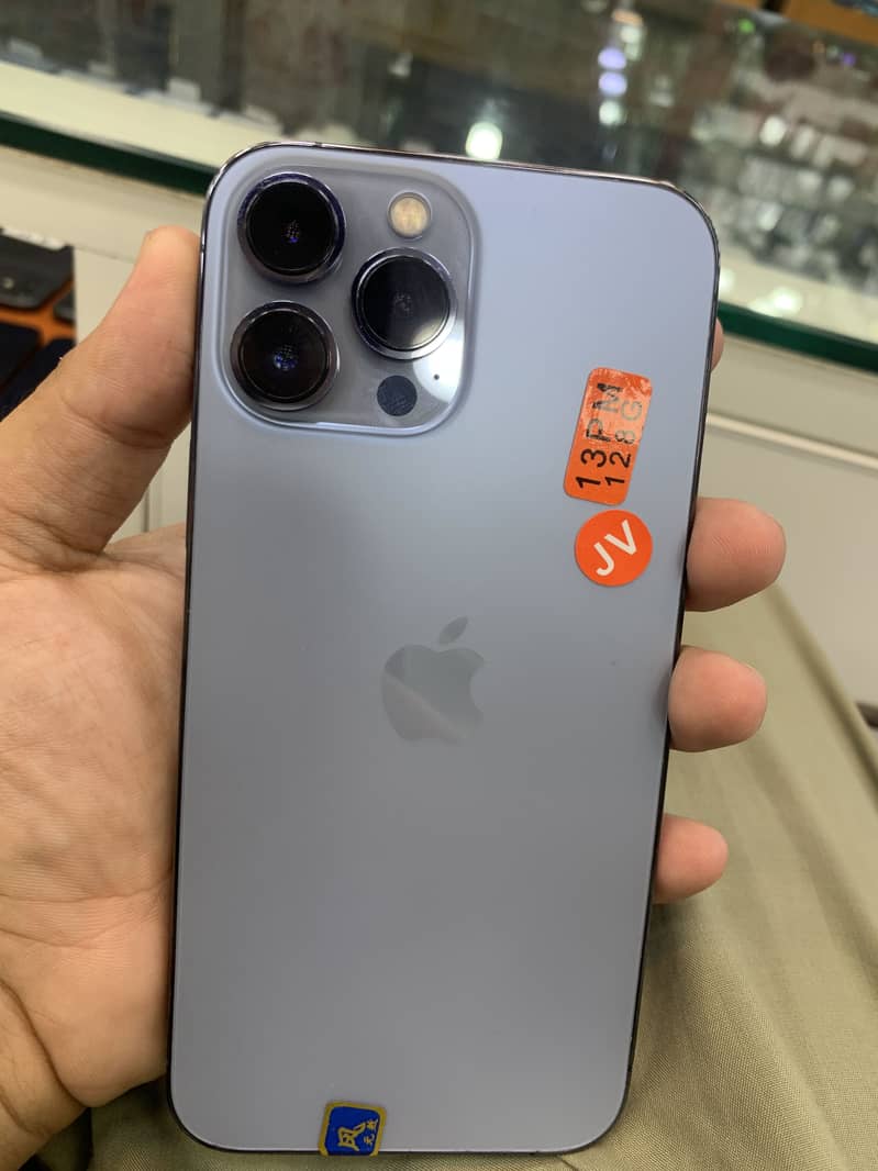 Apple iPhone 13 Pro Max 3