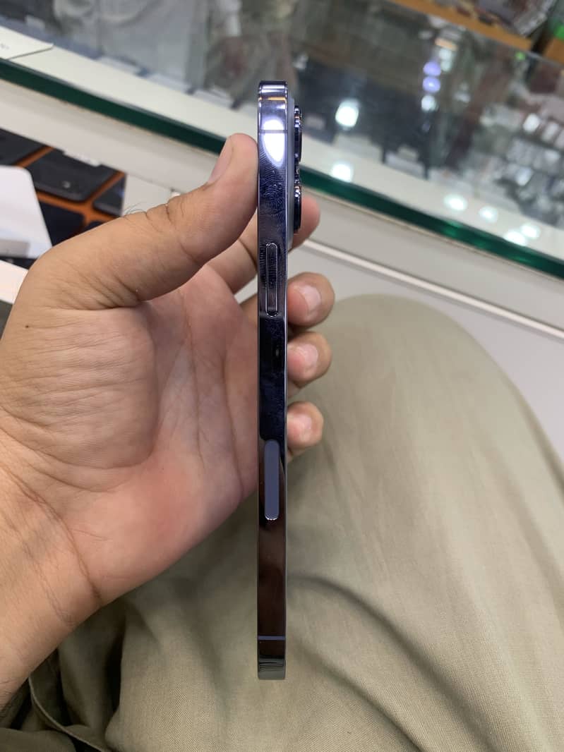Apple iPhone 13 Pro Max 5