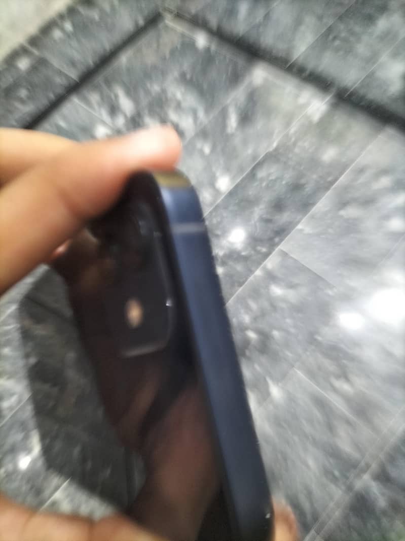 Apple iPhone 12 jv 4