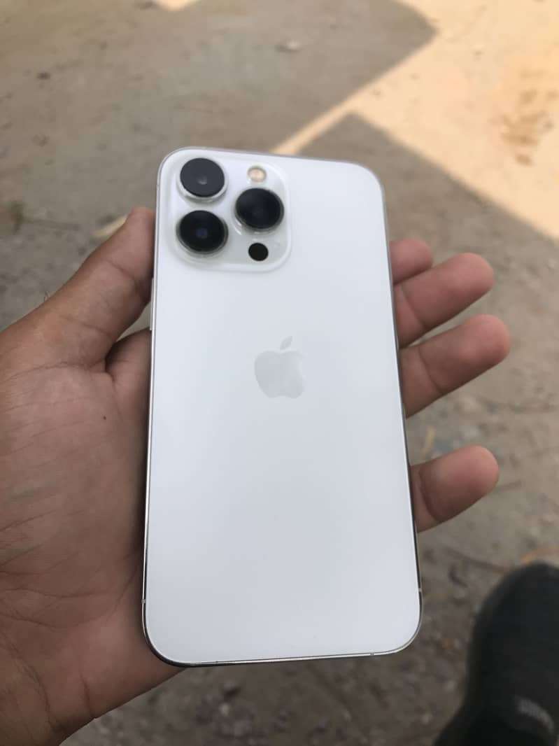 Apple iPhone 13 Pro 0