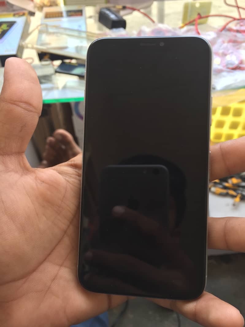 Apple iPhone X 0