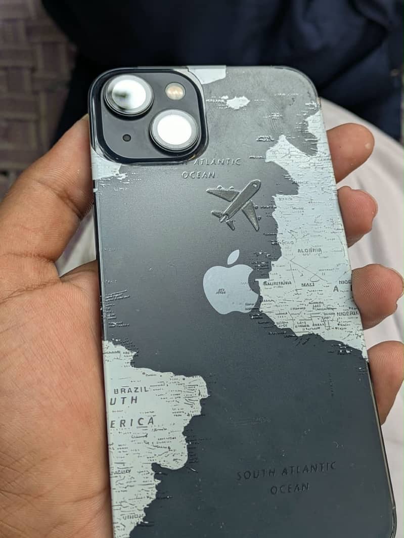 Apple iPhone 13 2
