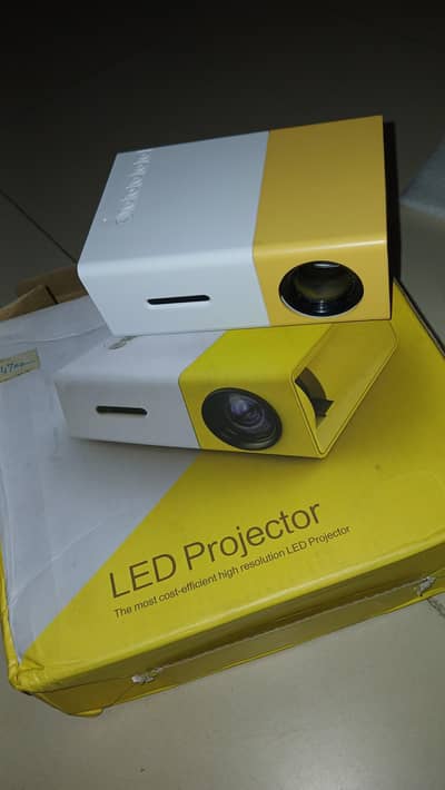 yg300 portable mini led projector full hd 1080p support