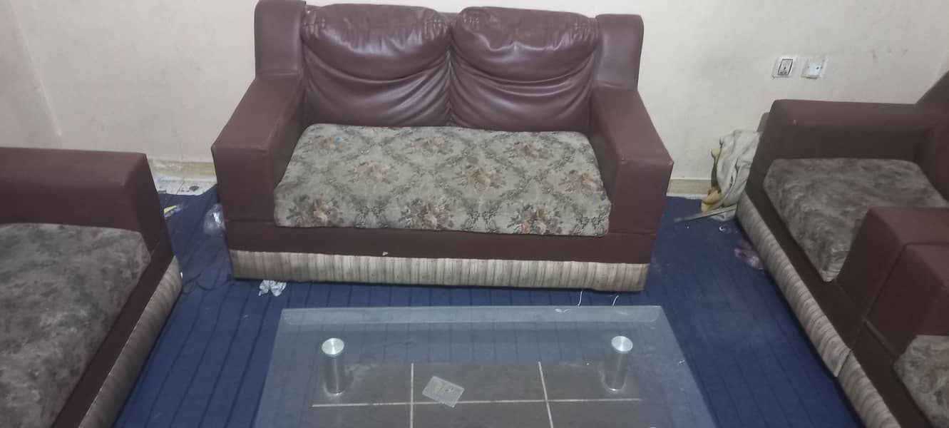 7 seter with glass table 3