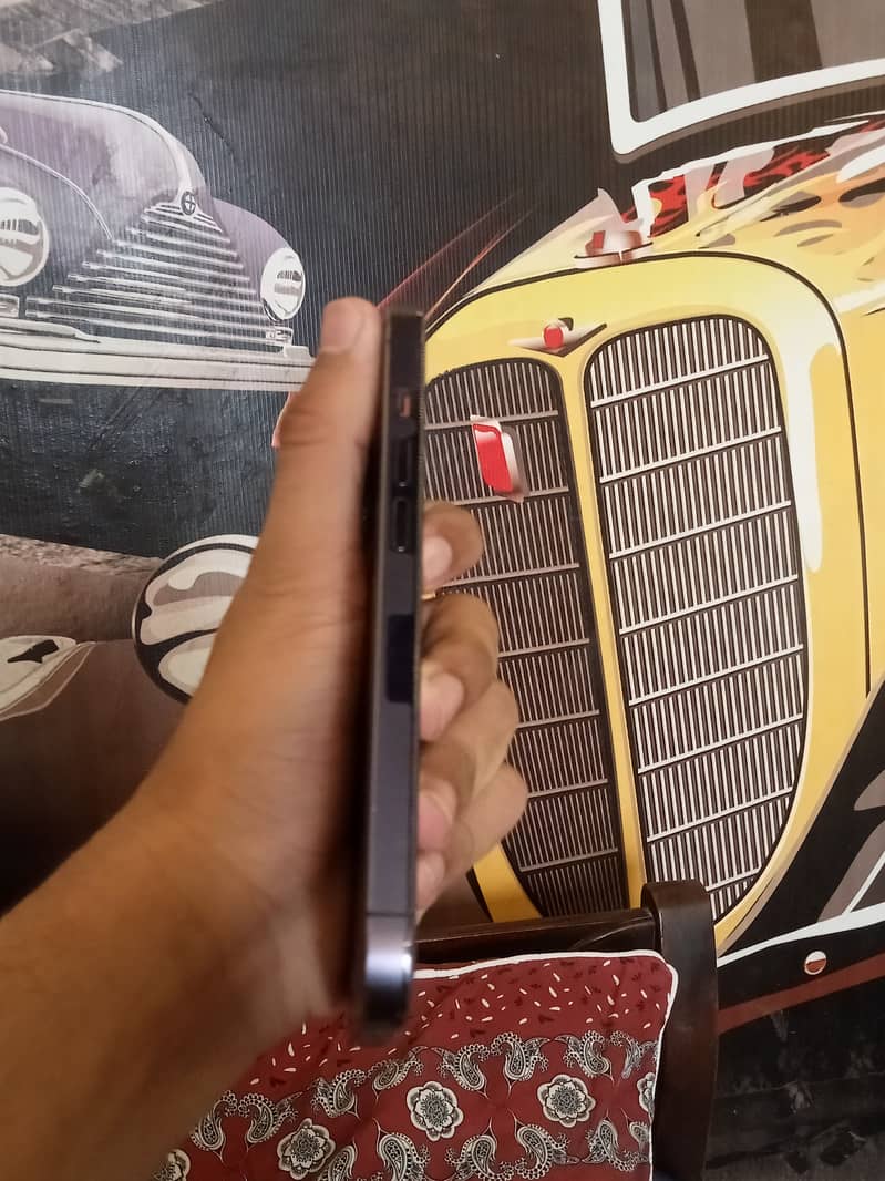 Apple iPhone 14 Pro 1