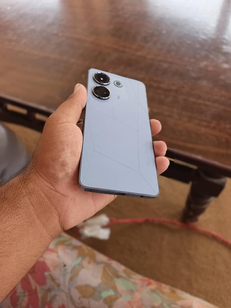 Tecno CAMON 20 1