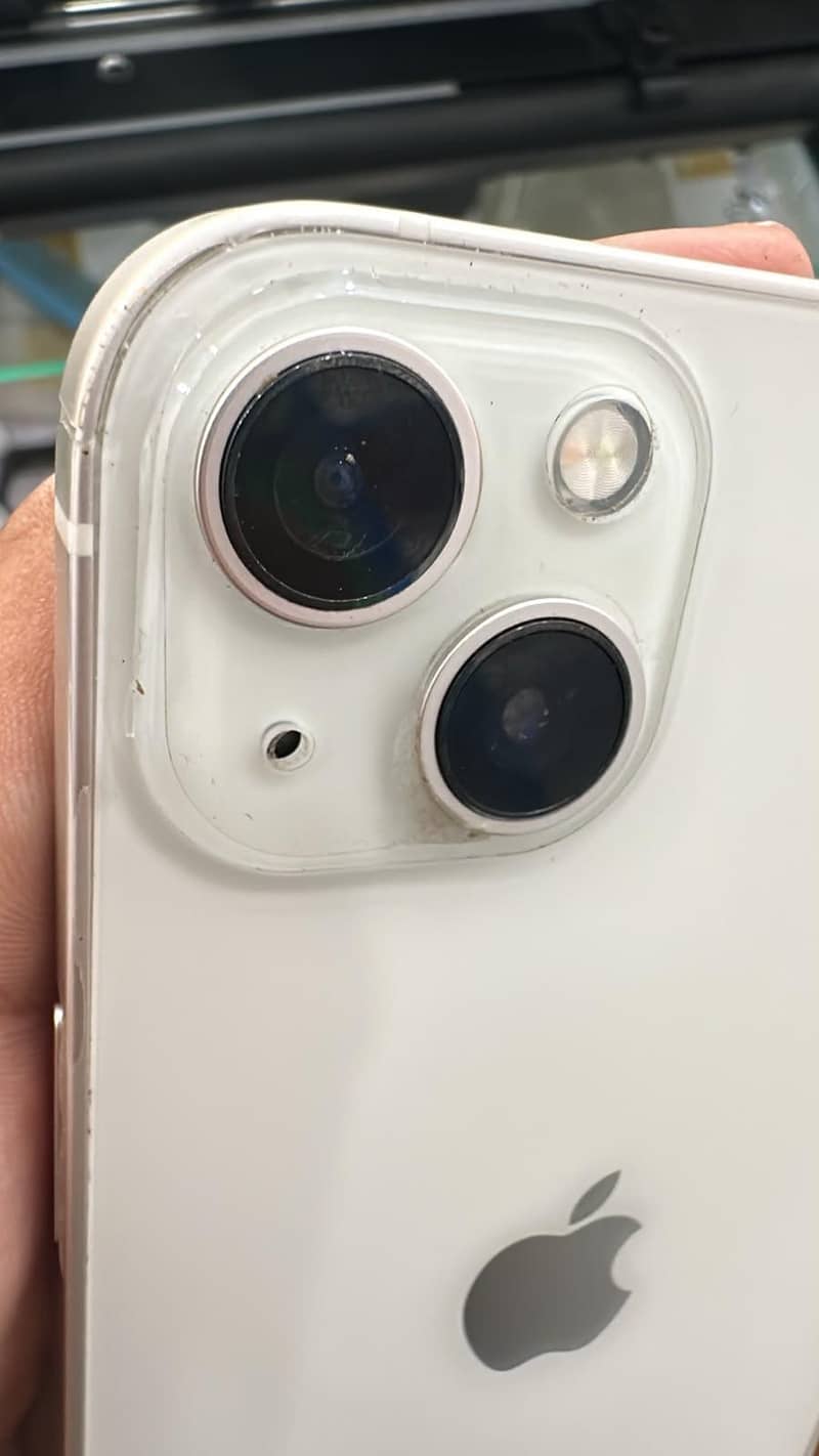 Apple iPhone 13 3