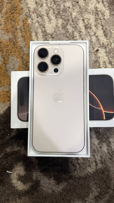 Apple iPhone 16 Pro Max