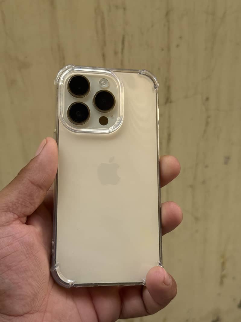 Apple iPhone 14 Pro 0
