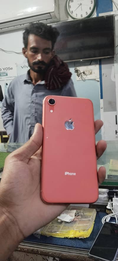 Apple iPhone XR