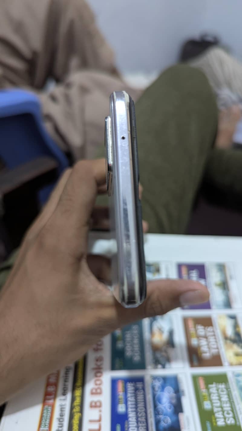 Google Pixel 6 5