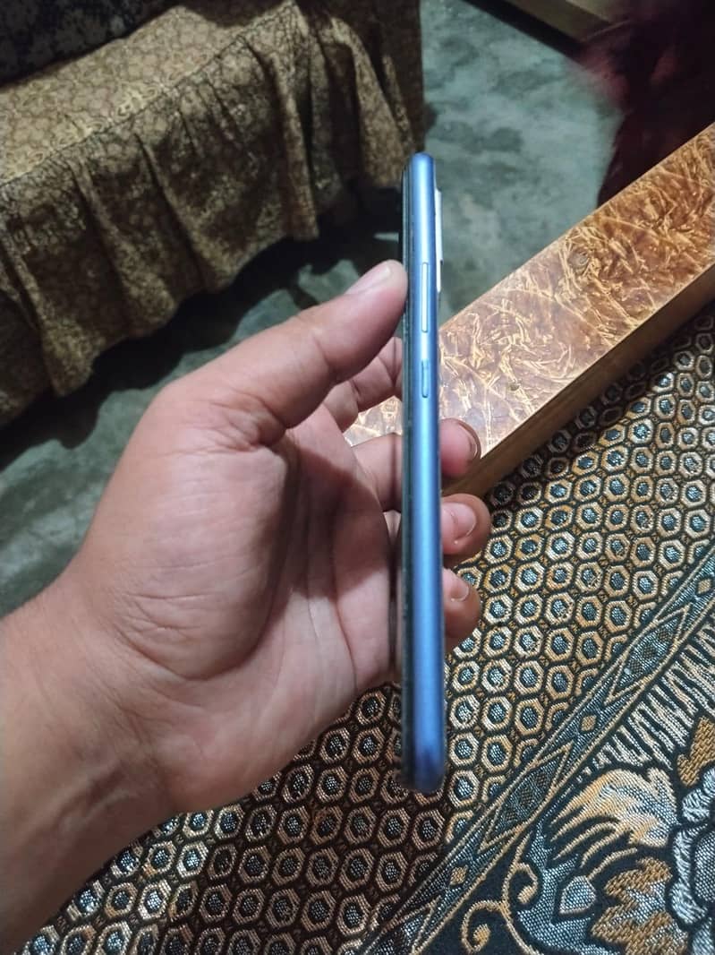 Vivo V21e 5