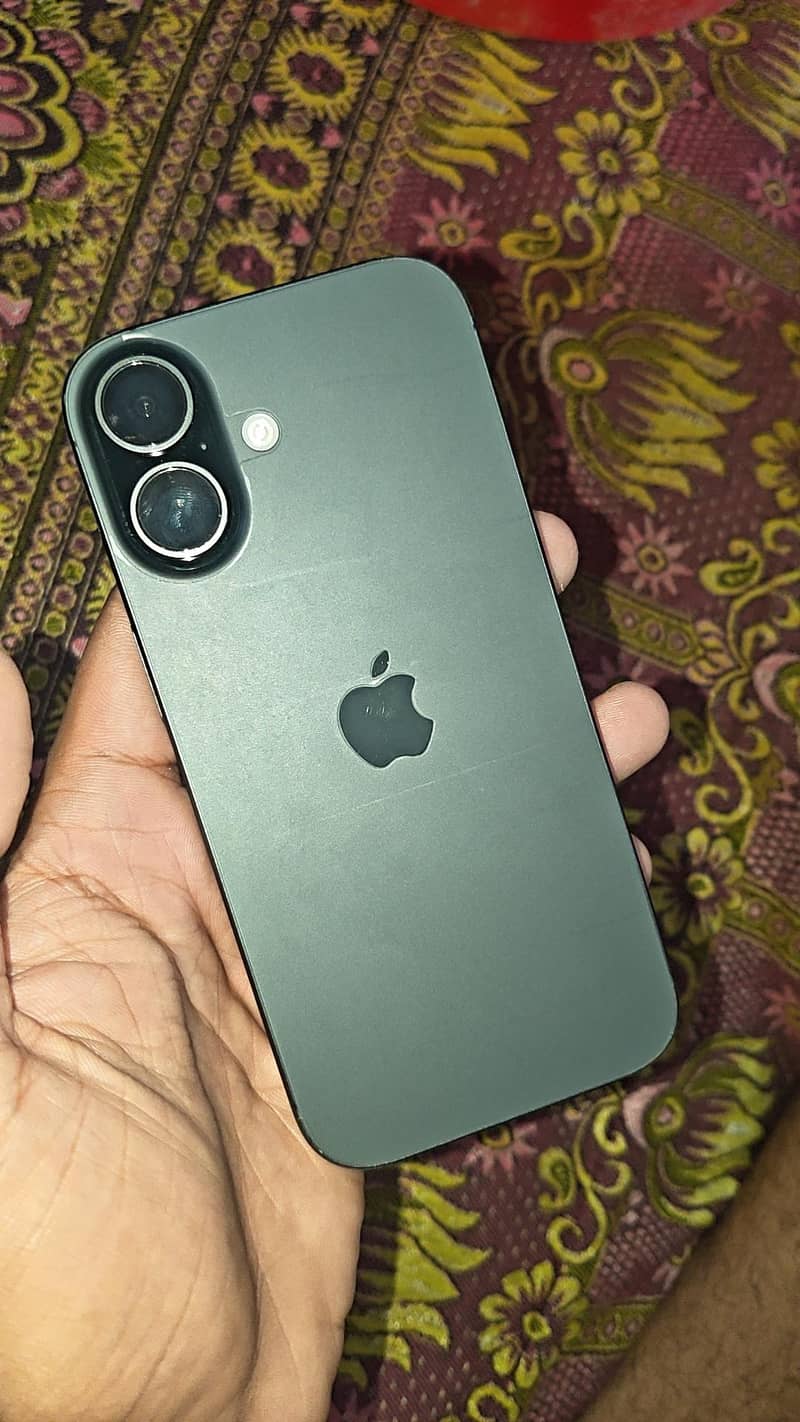 Apple iPhone 17 1