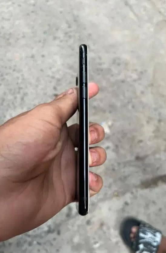 Apple iPhone 7 1