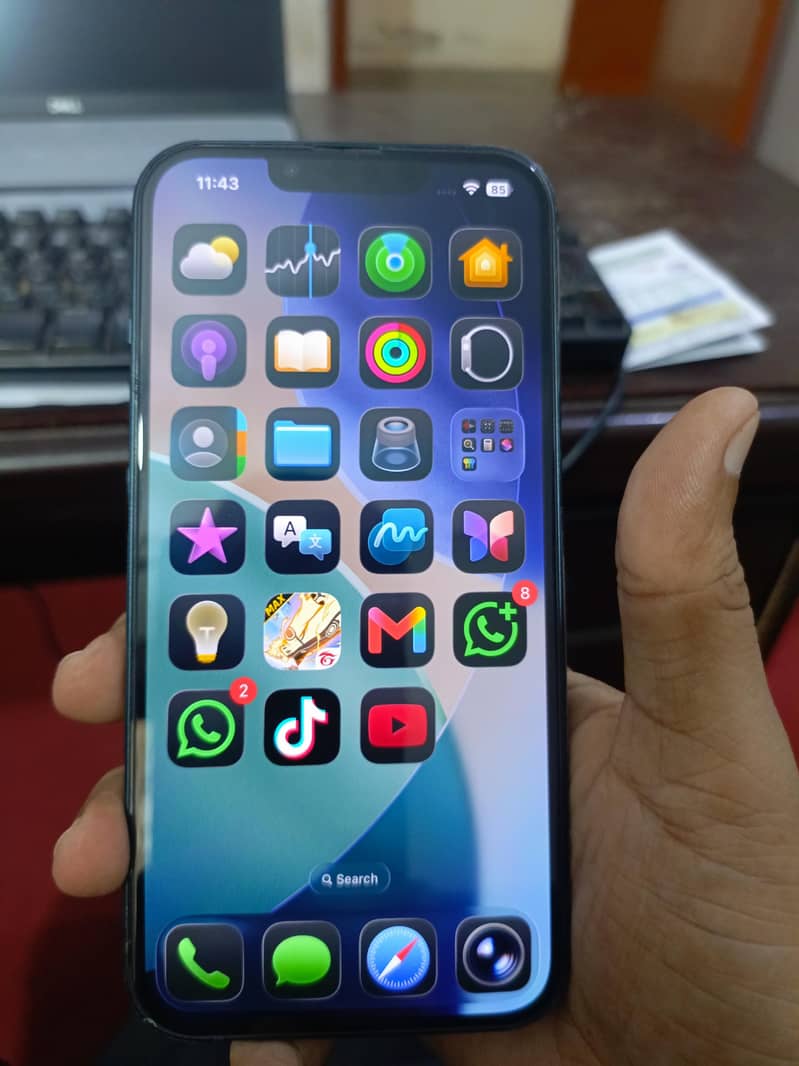 Apple iPhone 13 1