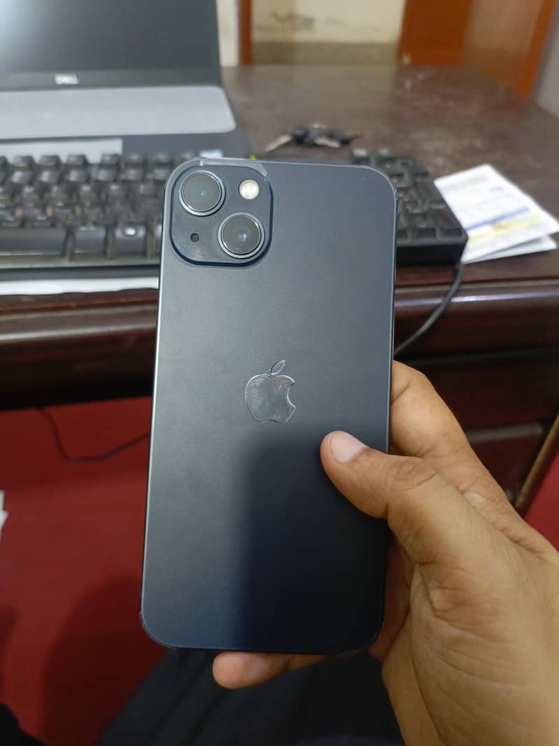 Apple iPhone 13 2