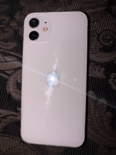 Apple iPhone 12