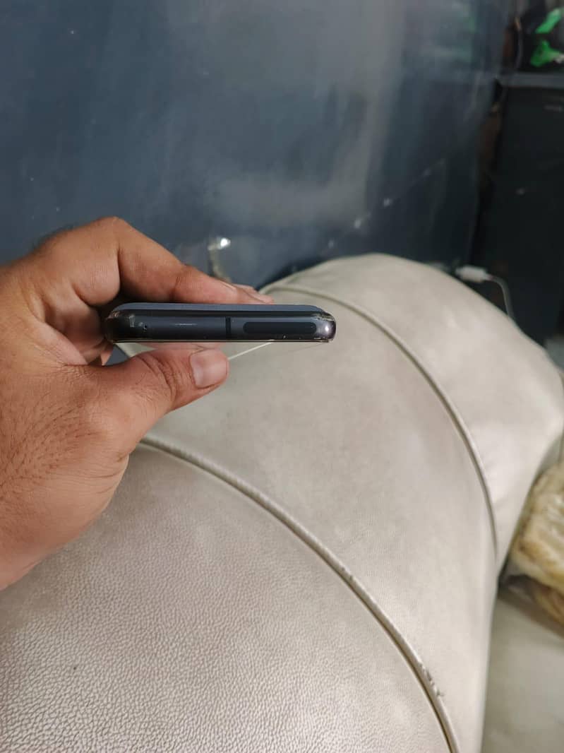 Google Pixel 8 5