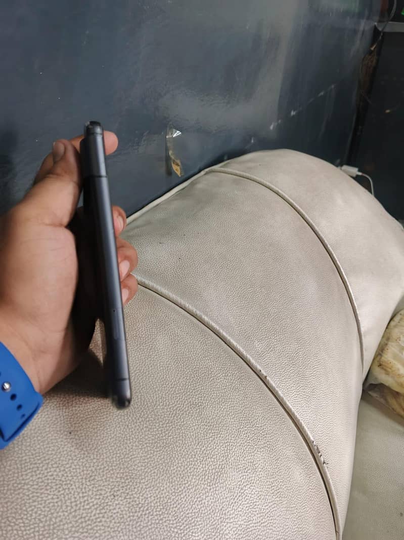 Google Pixel 8 7