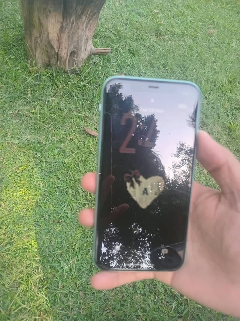 Apple iPhone 11 6