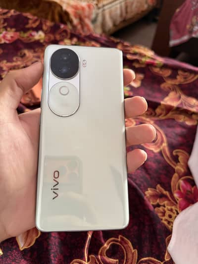 Vivo V40e Complete box