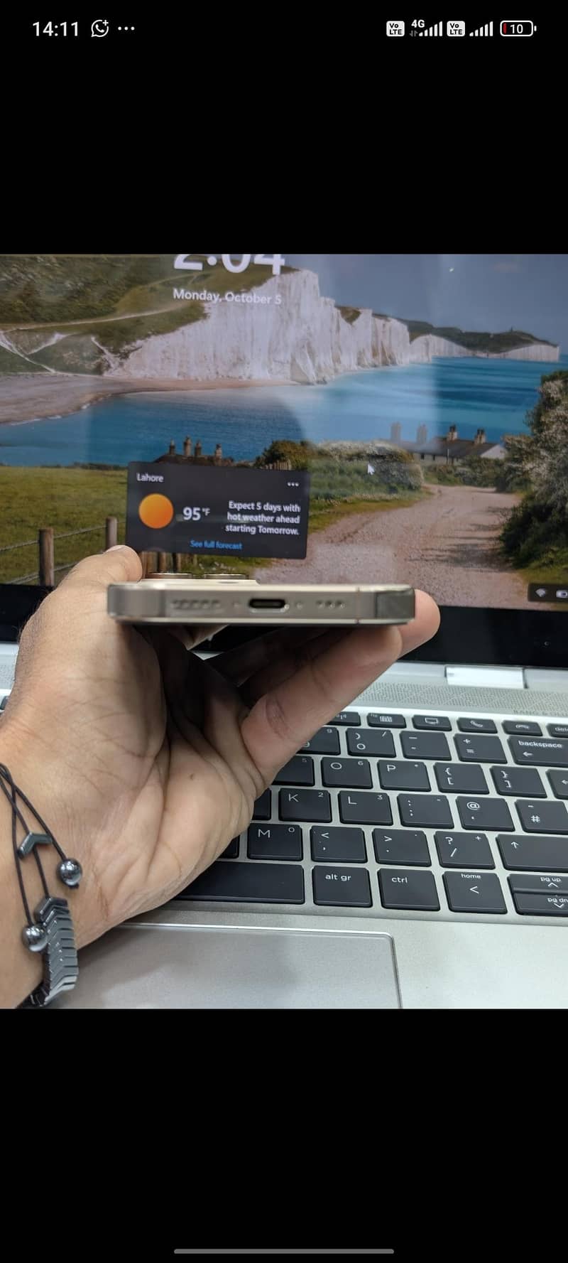Apple iPhone 16 Pro 2
