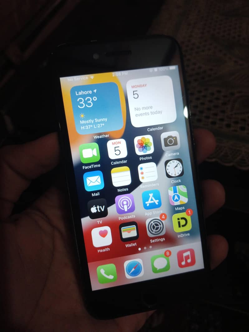 Apple iPhone 7 3