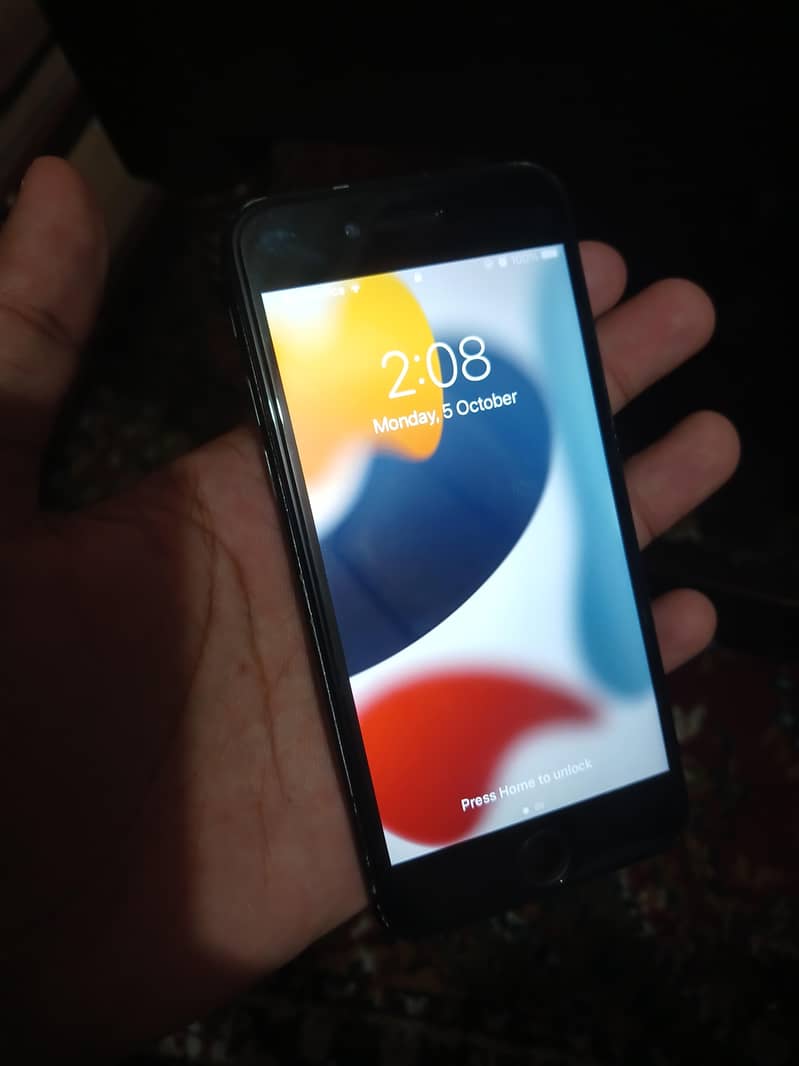 Apple iPhone 7 5