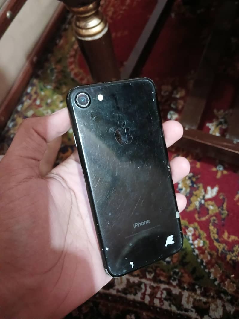 Apple iPhone 7 7