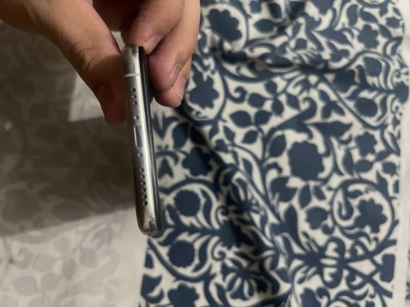 Apple iPhone XS 2