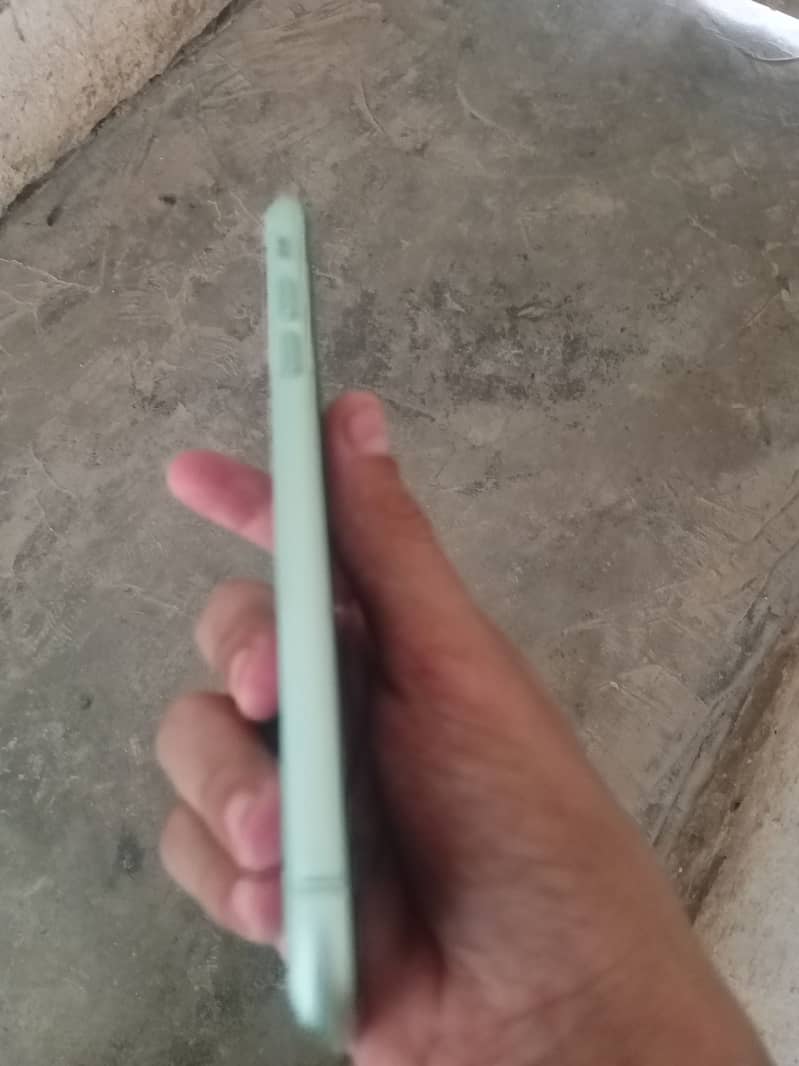Apple iPhone 11 1