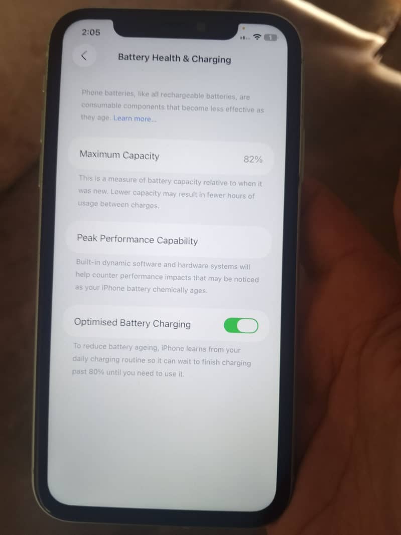 Apple iPhone 11 4