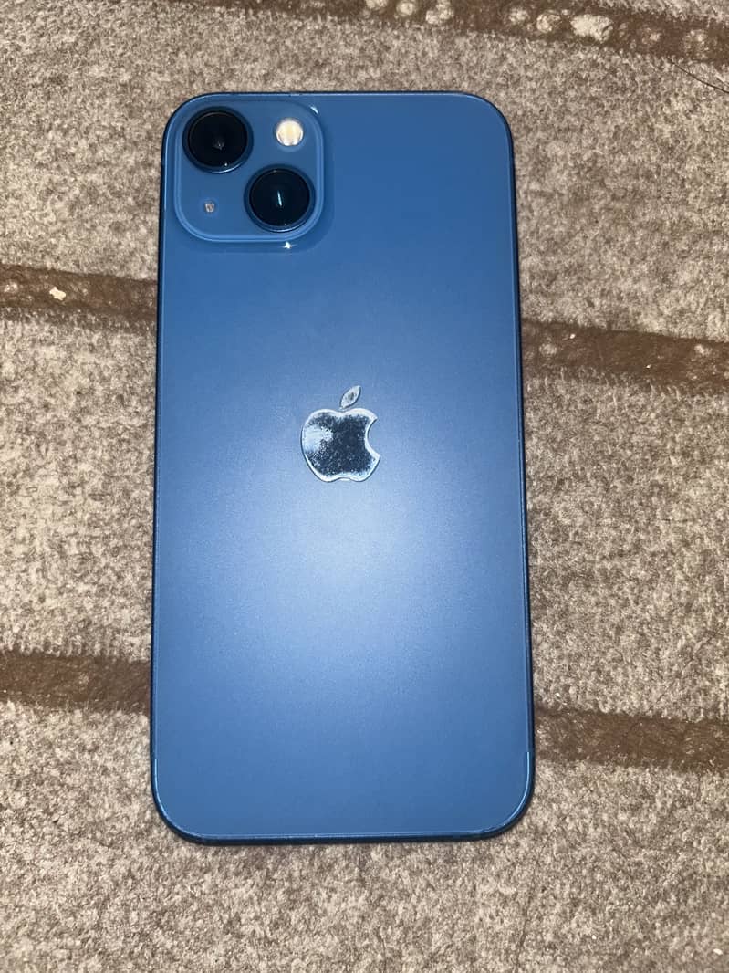 Apple iPhone 13 4