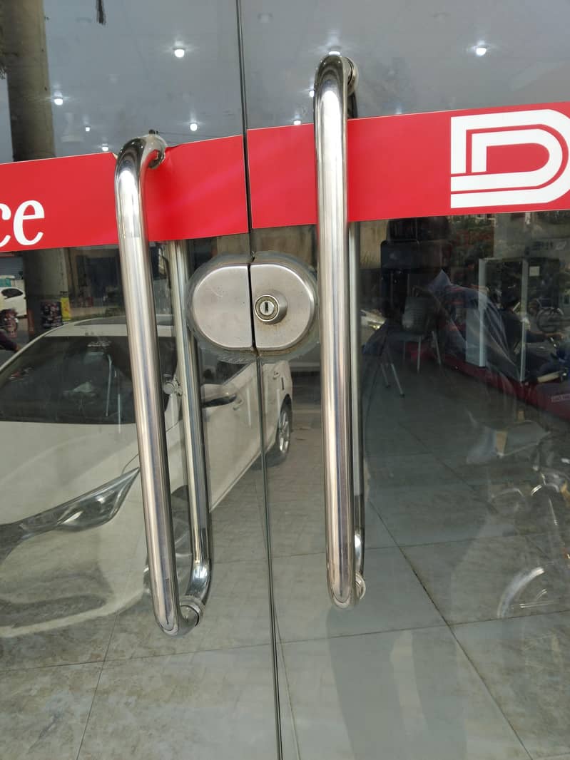 Glass two door 0
