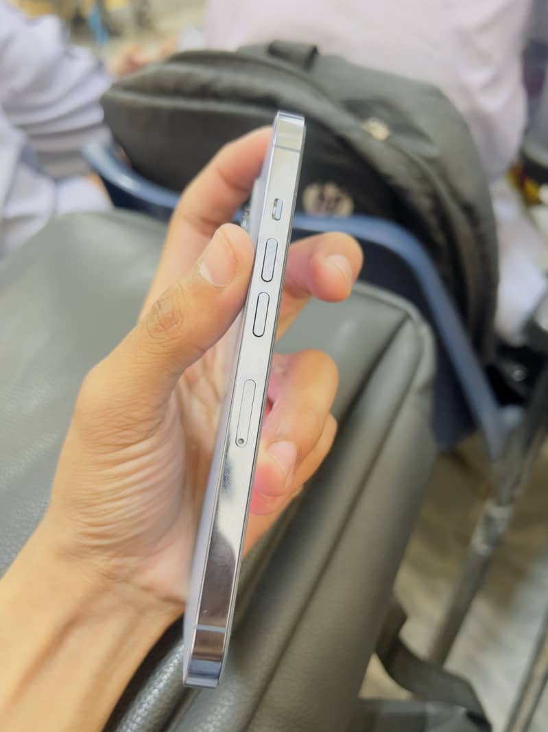 Apple iPhone 13 Pro 3